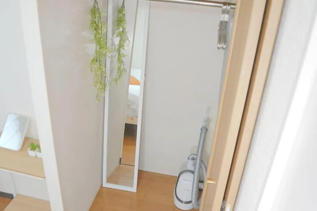 Guest House Moon 大国町駅まで徒歩3分 Osaka 0*,  Japón